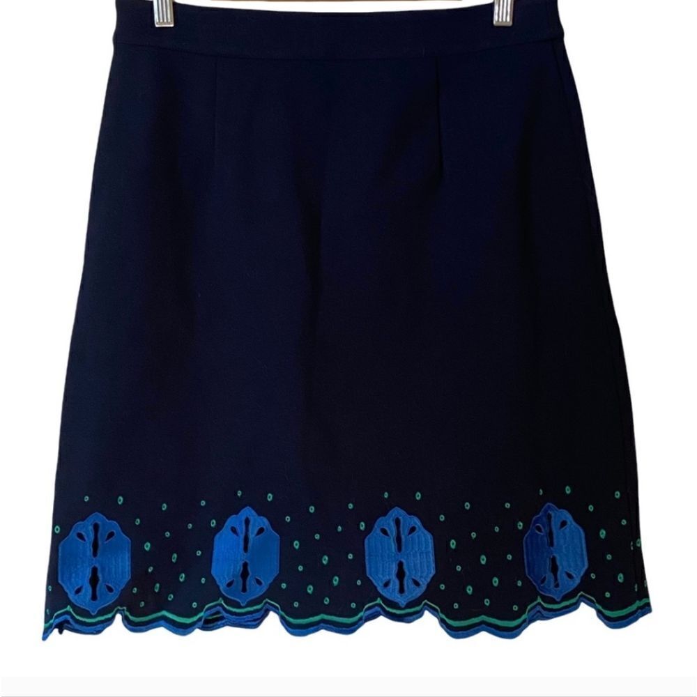 41 Hawthorne blue skirt with embroidered details size small‎